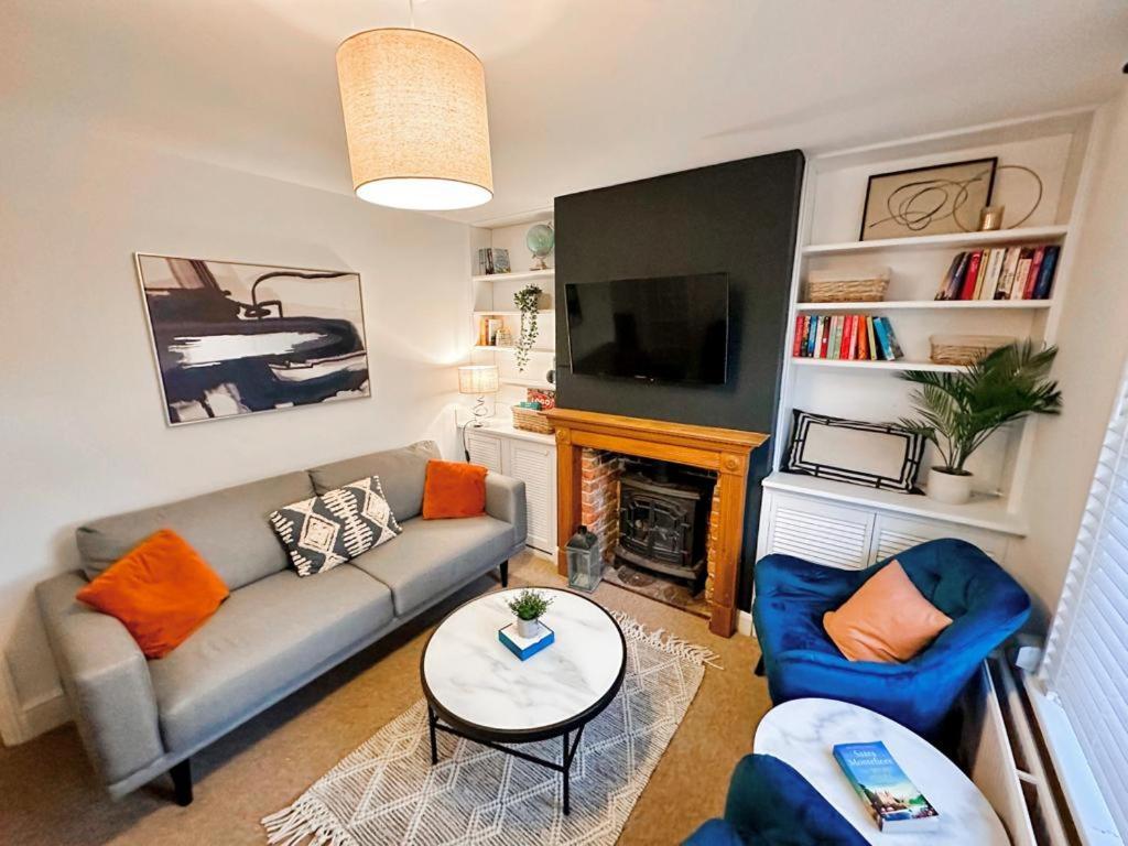 Stunning 2-Bedroom Home In City Centre With Wi-Fi! Tunbridge Wells Extérieur photo