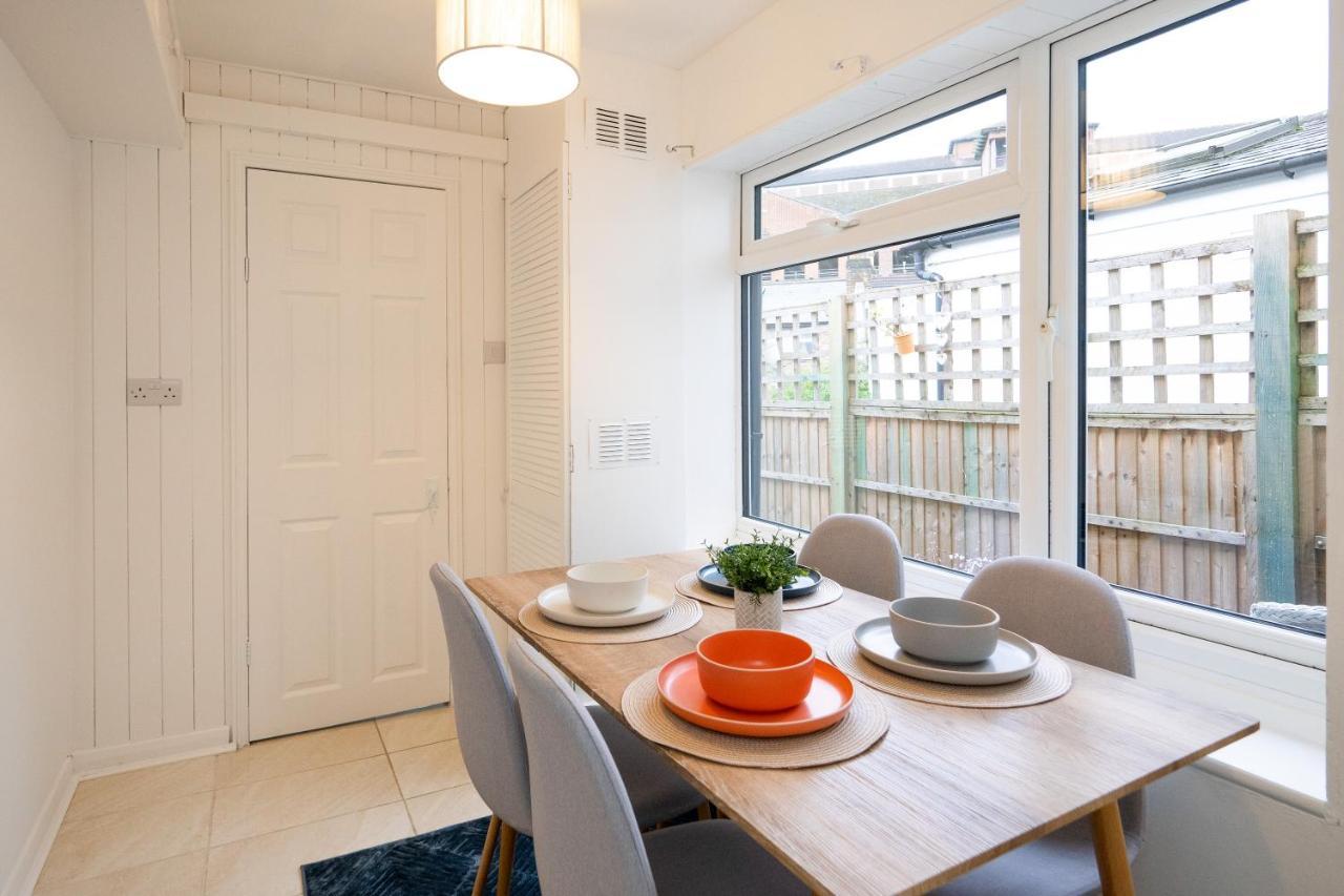 Stunning 2-Bedroom Home In City Centre With Wi-Fi! Tunbridge Wells Extérieur photo